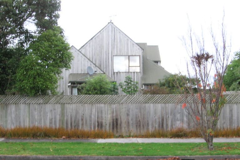 Photo of property in 47 Andrew Street, Waikanae, 5036