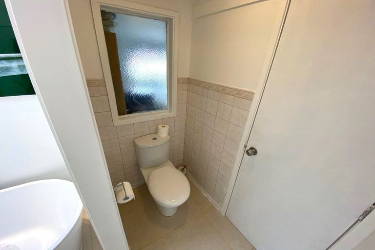 Photo of property in 287 Bucklands Beach Road, Bucklands Beach, Auckland, 2012