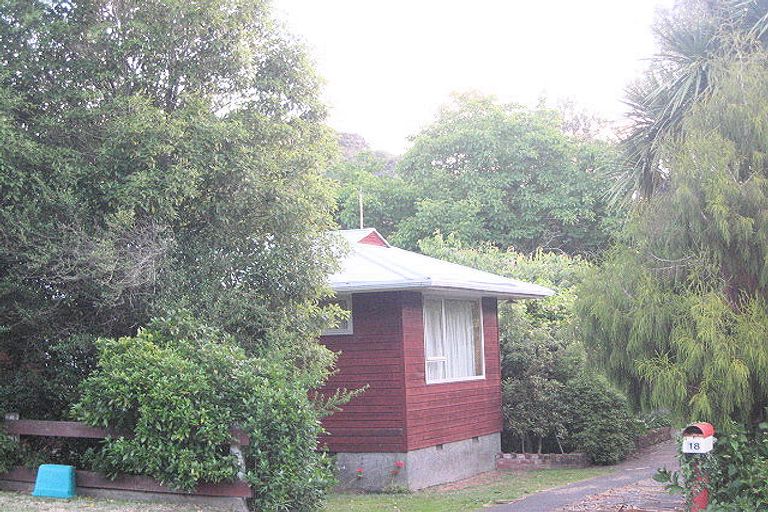 Photo of property in 18 Woodills Road, Akaroa, 7520