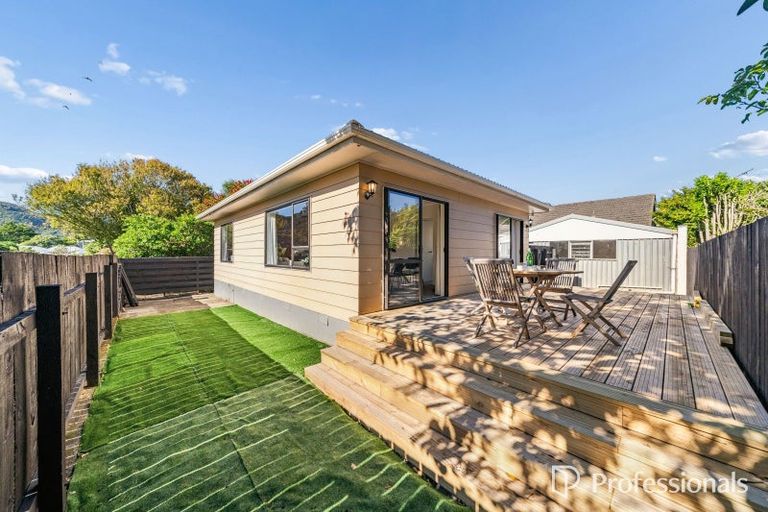 Photo of property in 98a Reynolds Street, Taita, Lower Hutt, 5011