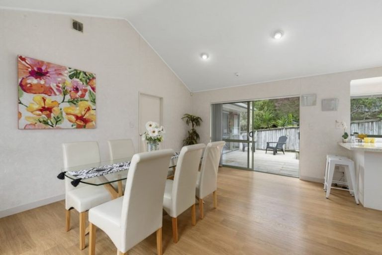 Photo of property in 41 Westpark Drive, West Harbour, Auckland, 0618
