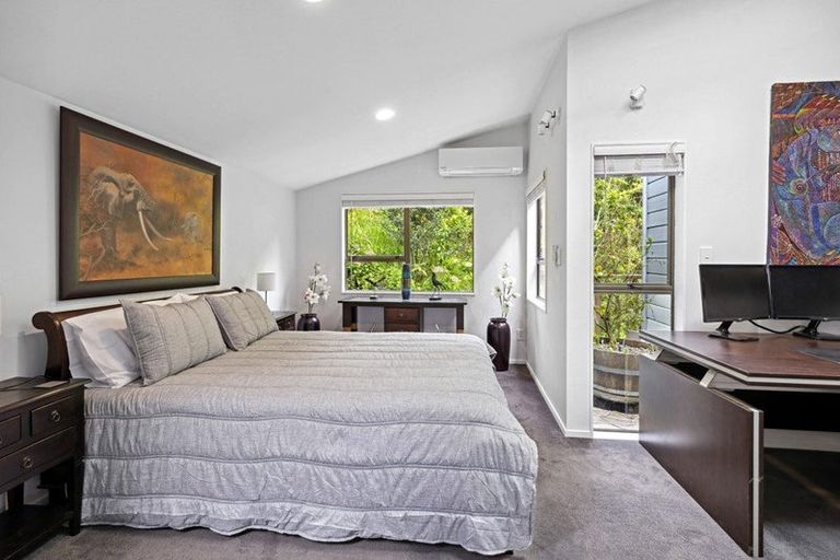 Photo of property in 11 Moorgreen Heights, Torbay, Auckland, 0630