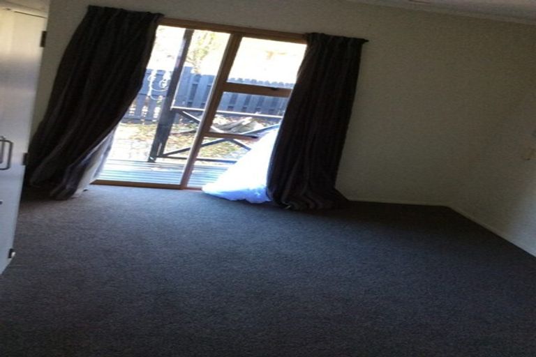Photo of property in 4/25a Vine Street, Mangere East, Auckland, 2024