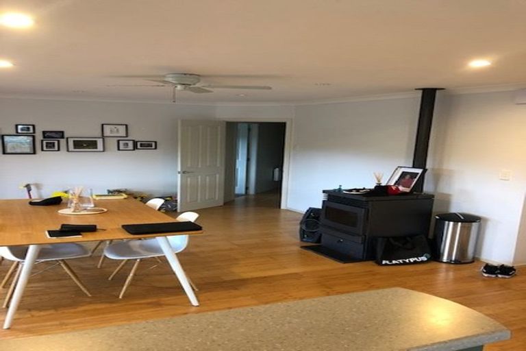 Photo of property in 5 Catlins Glen, Aotea, Porirua, 5024