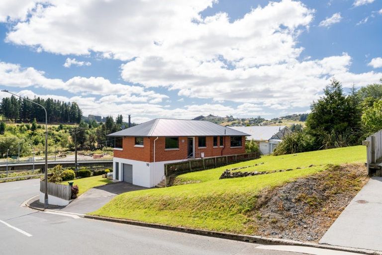 Photo of property in 90 Main South Road, Green Island, Dunedin, 9018