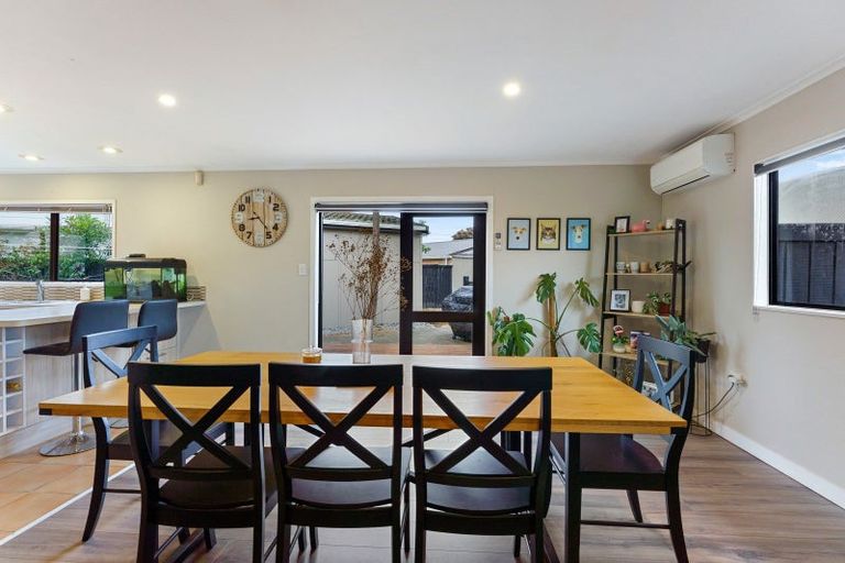 Photo of property in 24 Norfolk Crescent, Otaki Beach, Otaki, 5512