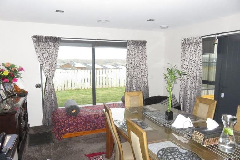 Photo of property in 5 Tea Tree Lane, Woodridge, Wellington, 6037