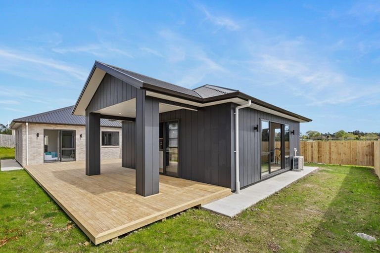 Photo of property in 5 Karepe Lane, Kumeu, 0810