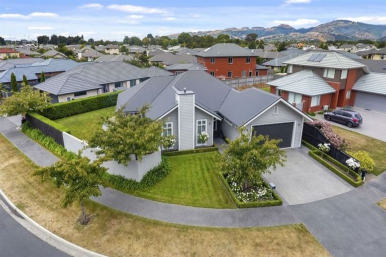 Photo of property in 24 Somerville Crescent, Aidanfield, Christchurch, 8025