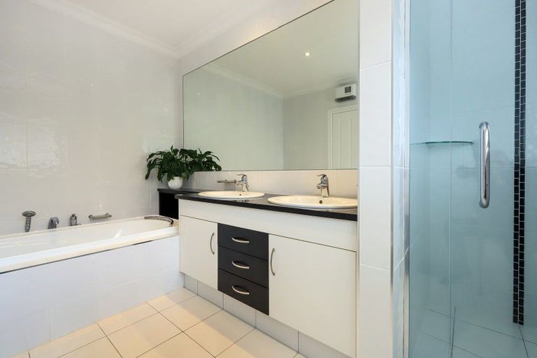 Photo of property in 109 Kent Terrace, Taradale, Napier, 4112