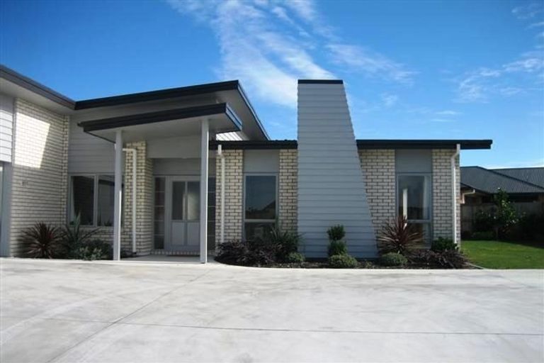 Photo of property in 67 Farringdon Avenue, Rototuna North, Hamilton, 3210