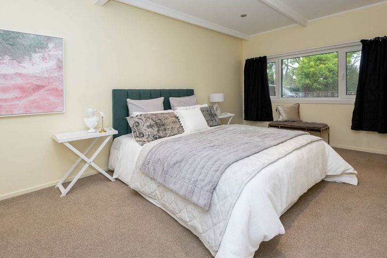 Photo of property in 2/19 Haseler Crescent, Howick, Auckland, 2014