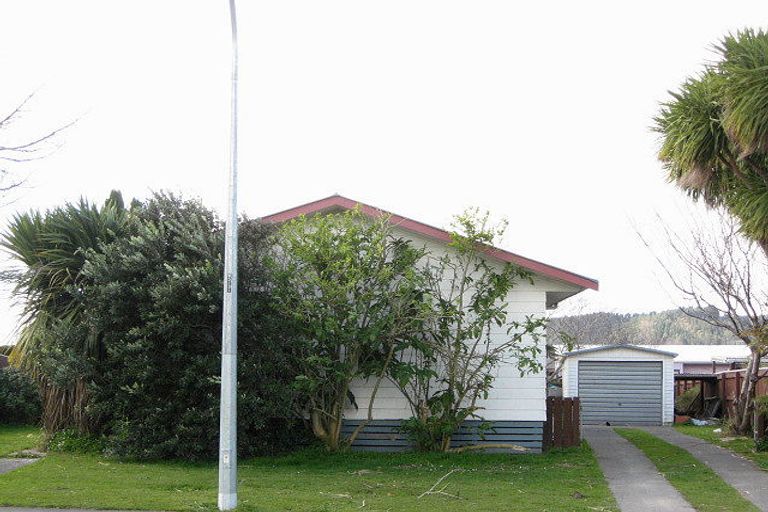 Photo of property in 2 Thompson Crescent, Whakatane, 3120