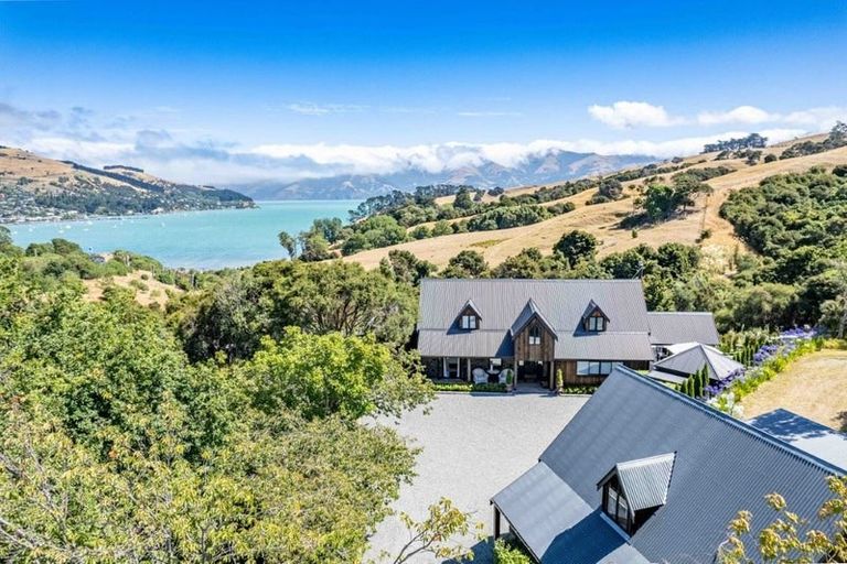 Photo of property in 6890 Christchurch Akaroa Road, Takamatua, 7581