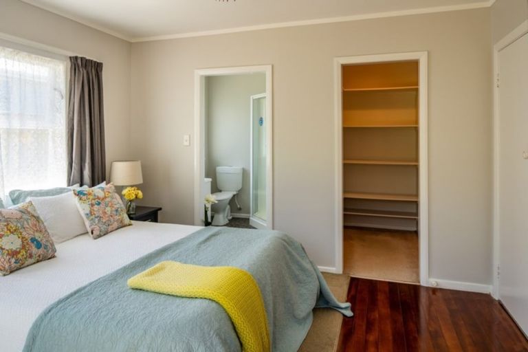 Photo of property in 104 Rawhiti Road, Pukerua Bay, 5026