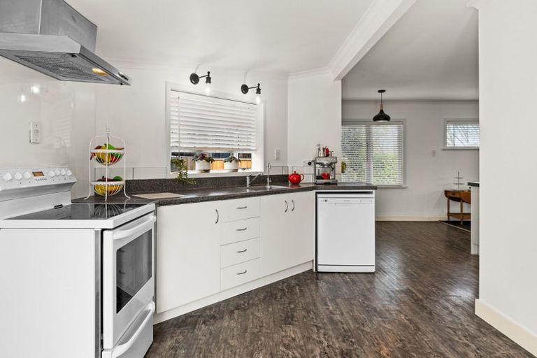 Photo of property in 72 Te Aute Road, Havelock North, 4130