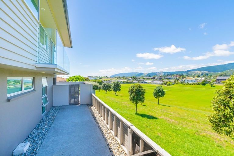 Photo of property in 134 Renown Road, Raumati South, Paraparaumu, 5032