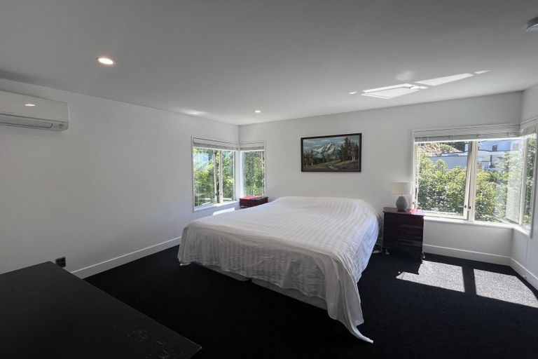 Photo of property in 11 Peregrine Place, Queenstown, 9300