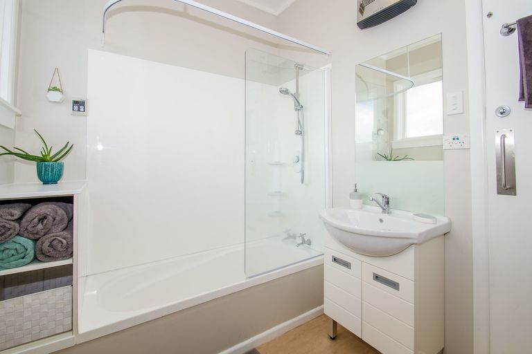 Photo of property in 24 Helensburgh Road, Halfway Bush, Dunedin, 9010