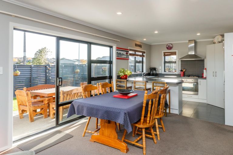 Photo of property in 1 Angelina Way, Kelvin Grove, Palmerston North, 4414