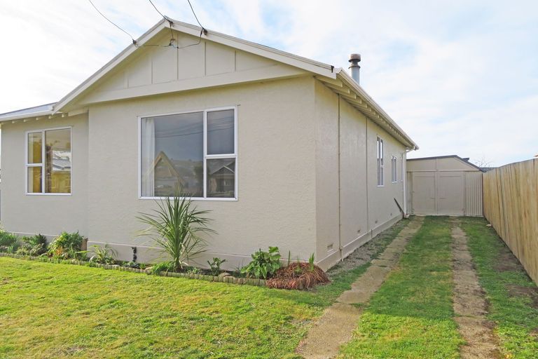 Photo of property in 18 Lynn Street, Oamaru North, Oamaru, 9400