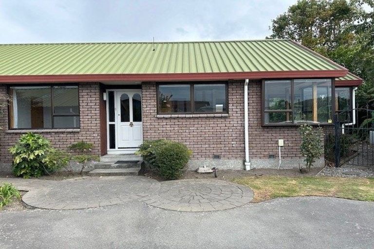 Photo of property in 29a Dunbarton Street, Redwood, Christchurch, 8051