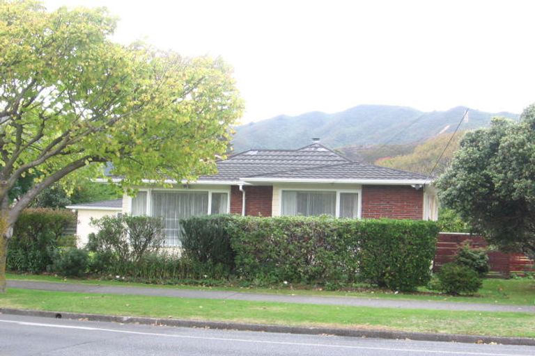 Photo of property in 56 Naenae Road, Naenae, Lower Hutt, 5011