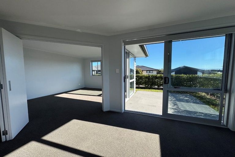 Photo of property in 1 Cascade Way, Omokoroa, 3114