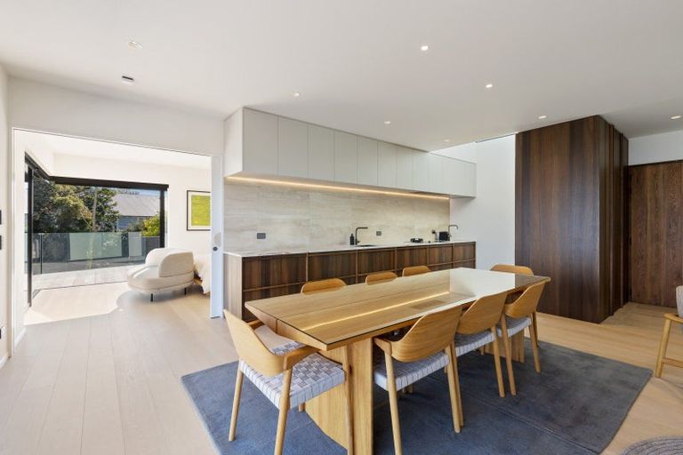 Photo of property in 82 Princes Drive, Britannia Heights, Nelson, 7010