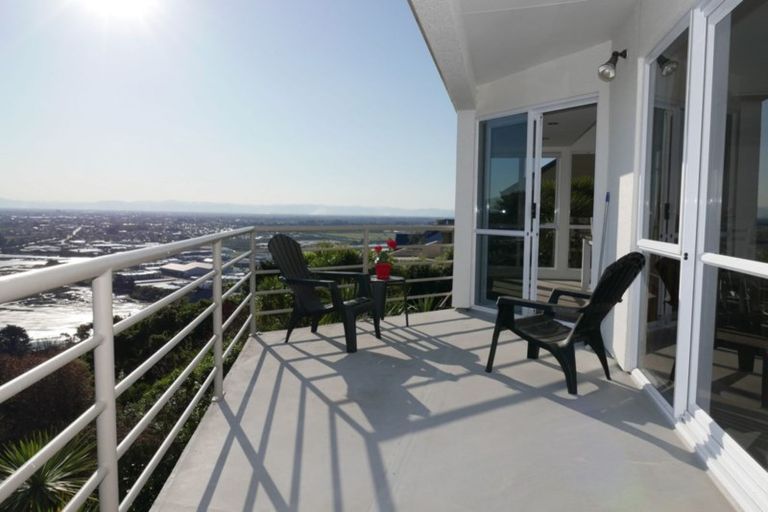 Photo of property in 104 Cannon Hill Crescent, Mount Pleasant, Christchurch, 8081