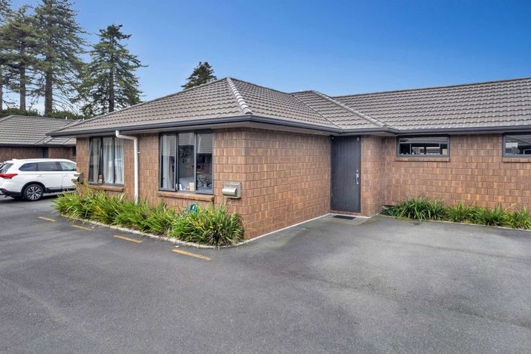 Photo of property in 4/108 Old Farm Road, Hamilton East, Hamilton, 3216