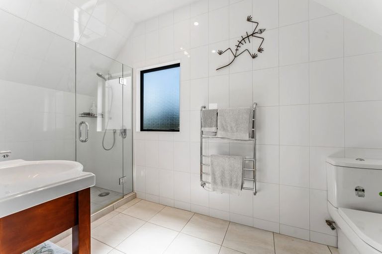 Photo of property in 71 The Circle, Manly, Whangaparaoa, 0930