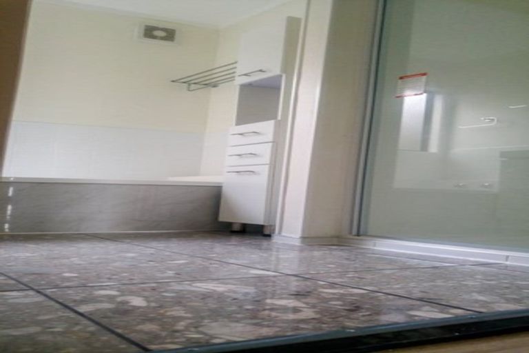 Photo of property in 164 Sunset Road, Unsworth Heights, Auckland, 0632