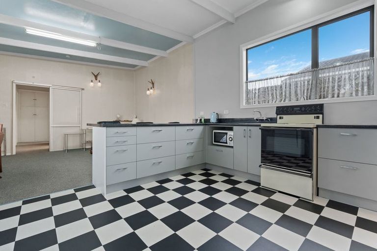 Photo of property in 24 Freyberg Street, Saint Kilda, Dunedin, 9012