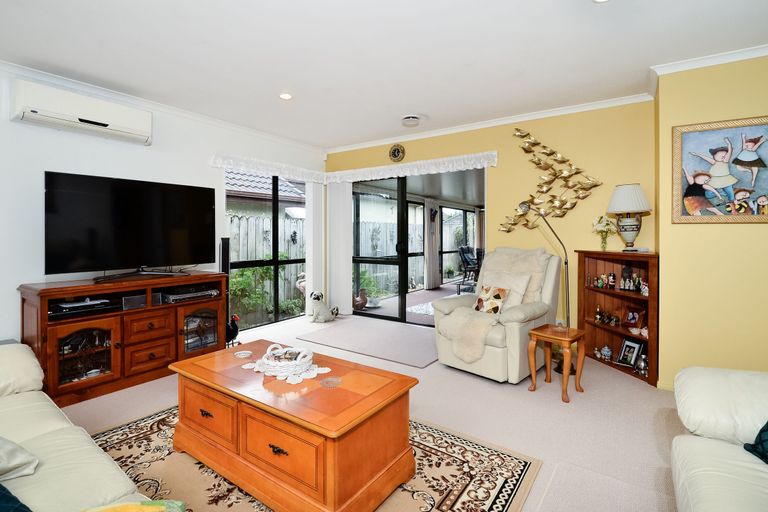 Photo of property in 6 Espalier Drive, Henderson, Auckland, 0612