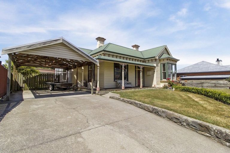 Photo of property in 44 Victoria Street, Parkside, Timaru, 7910