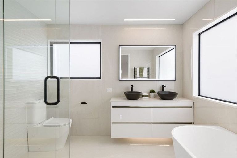 Photo of property in 23 Tulett Park Drive, Casebrook, Christchurch, 8051