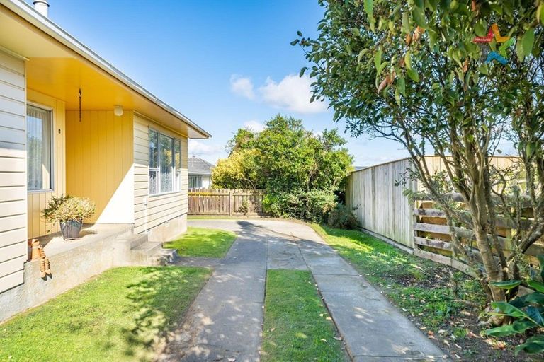 Photo of property in 178b Major Drive, Kelson, Lower Hutt, 5010