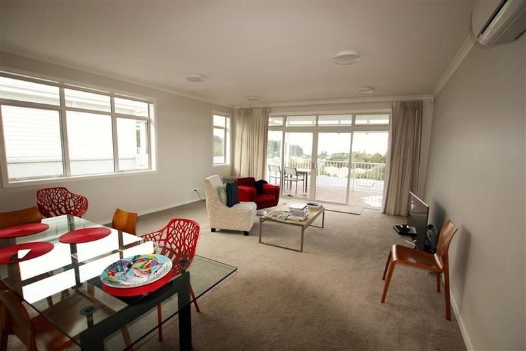 Photo of property in 48 Panorama Heights, Orewa, 0931