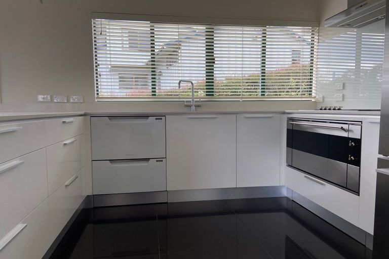 Photo of property in 1/17 Hart Road, Hauraki, Auckland, 0622