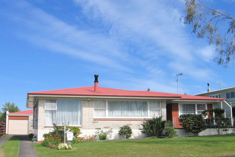 Photo of property in 60 The Drive, Brookfield, Tauranga, 3110