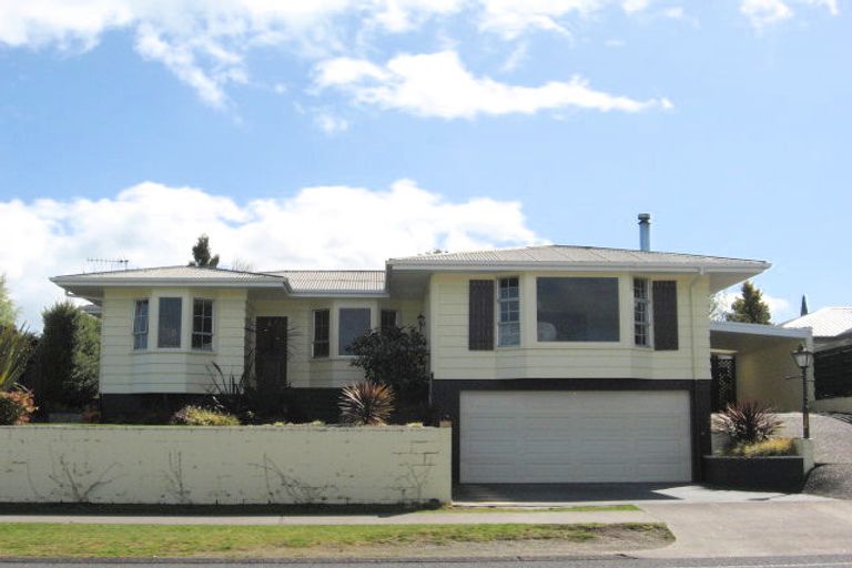 Photo of property in 132 Tamamutu Street, Taupo, 3330