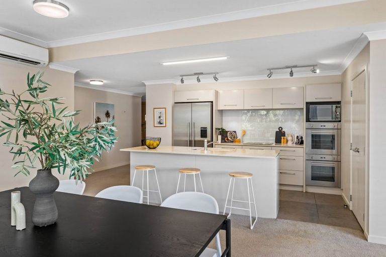 Photo of property in 60 Eaves Bush Parade, Orewa, 0931