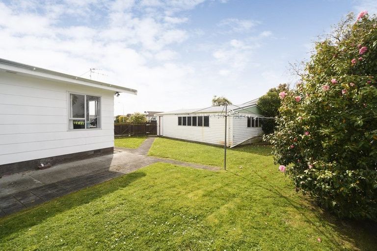 Photo of property in 10 Jupiter Street, Milson, Palmerston North, 4414