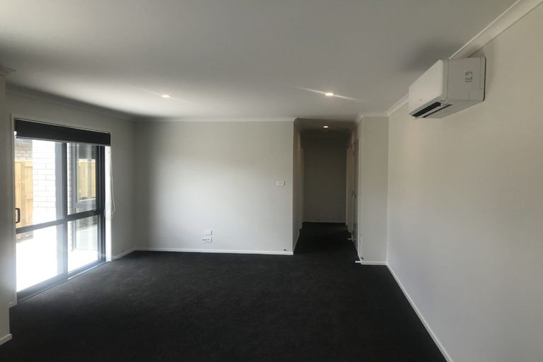 Photo of property in 11 Navy Lane, Papamoa, 3118