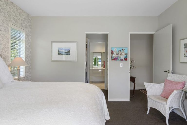 Photo of property in 243 Mount Pleasant Road, Mount Pleasant, Christchurch, 8081