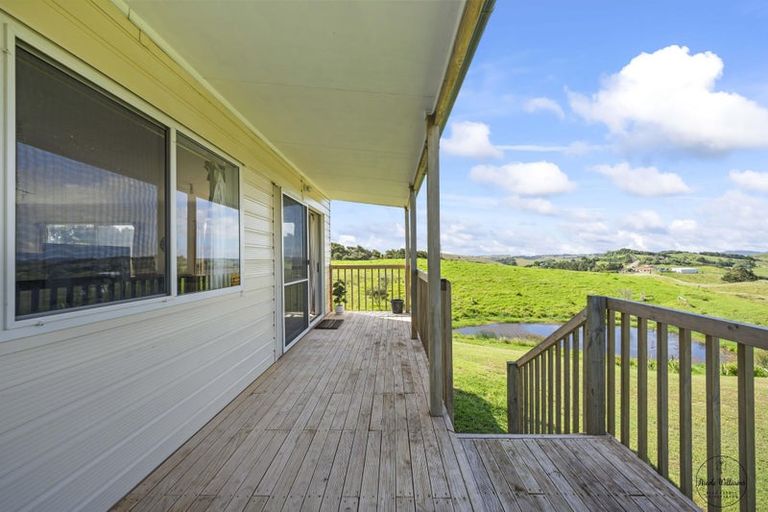 Photo of property in 134 Heatley Road, Whakapirau, Maungaturoto, 0583