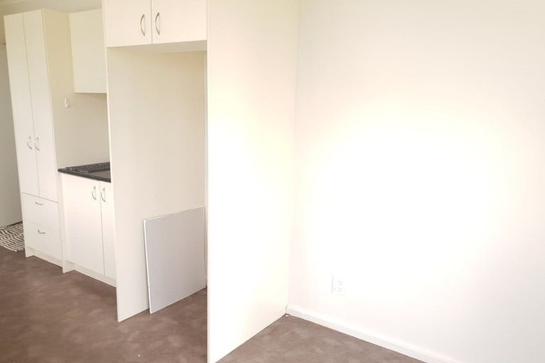 Photo of property in 73 Walters Road, Mount Wellington, Auckland, 1062