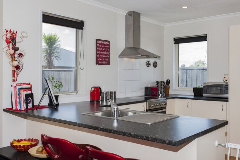 Photo of property in 187b High Street, Oxford, 7430