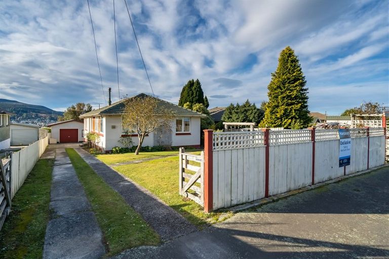 Photo of property in 14 Grigor Street, Brockville, Dunedin, 9011